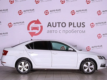 Skoda Octavia, 2019г., передний привод, робот