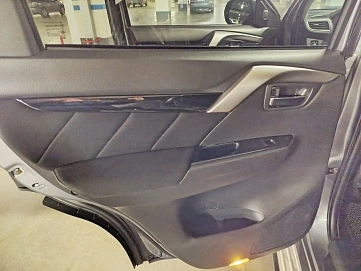 Mitsubishi Pajero Sport, 2018г., полный привод, механика