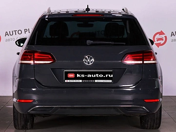 Volkswagen Golf, 2019г., передний привод, механика
