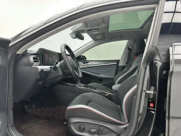 Volkswagen Lamando, 2023г., передний привод, робот