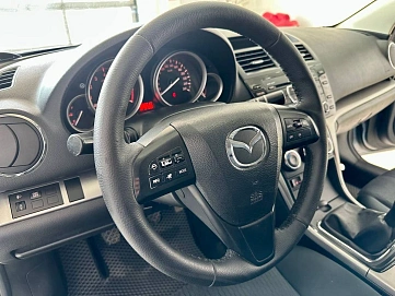 Mazda 6, 2009г., передний привод, механика