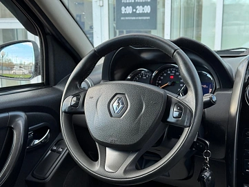 Renault Duster, 2015г., полный привод, механика