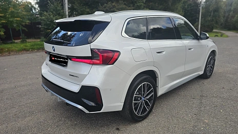 BMW iX1, 2025г, передний привод, автомат
