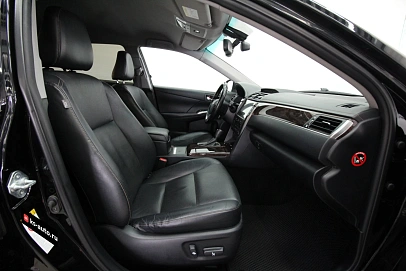 Toyota Camry, 2018г., передний привод, автомат