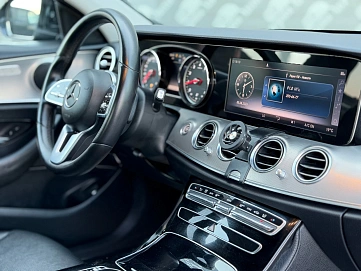Mercedes-Benz E-Класс, 2018г., задний привод, автомат