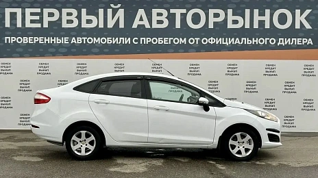 Ford Fiesta, 2016г., передний привод, робот