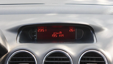 Peugeot 408, 2013г., передний привод, механика