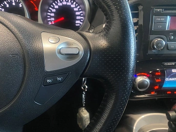 Nissan Juke, 2011г., передний привод, вариатор