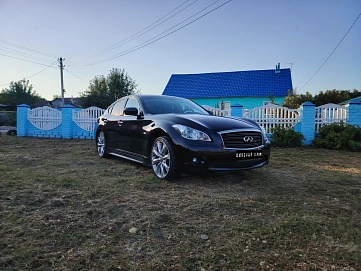 Infiniti M, 2012г, полный привод, автомат