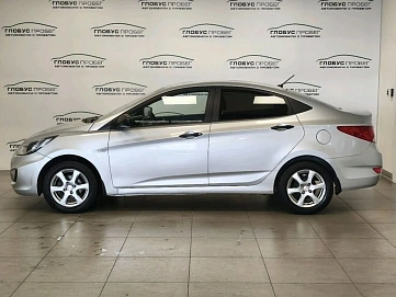 Hyundai Solaris, 2011г., передний привод, механика