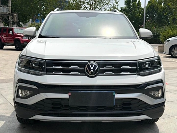 Volkswagen T-Cross, 2022г., передний привод, робот