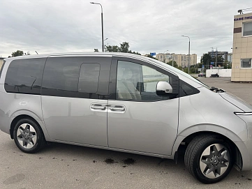Hyundai Staria, 2023г., полный привод, автомат