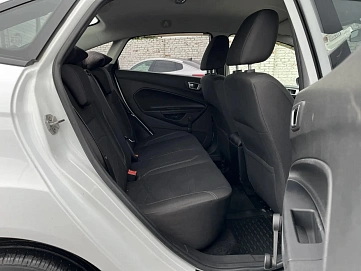Ford Fiesta, 2016г., передний привод, робот