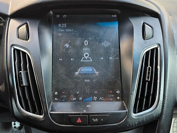 Ford Focus, 2014г., передний привод, механика