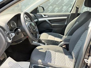 Skoda Octavia, 2011г., передний привод, робот