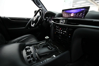 Lexus LX, 2018г., полный привод, автомат