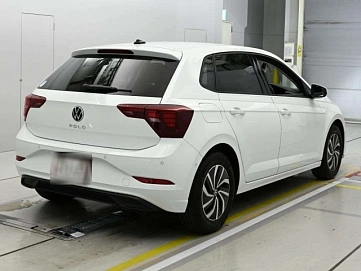 Volkswagen Polo, 2023г., передний привод, робот