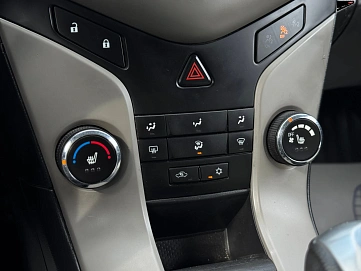 Chevrolet Cruze, 2012г, передний привод, автомат