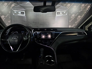 Toyota Camry, 2019г., передний привод, автомат