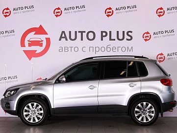 Volkswagen Tiguan, 2012г., полный привод, автомат