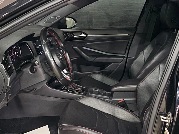 Volkswagen Jetta, 2019г., передний привод, робот