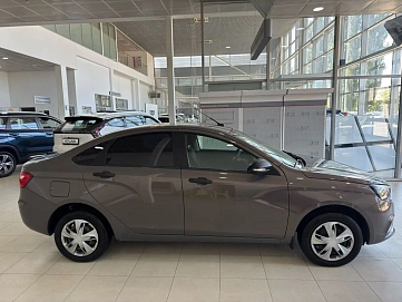 Lada (ВАЗ) Vesta, 2017г., передний привод, механика