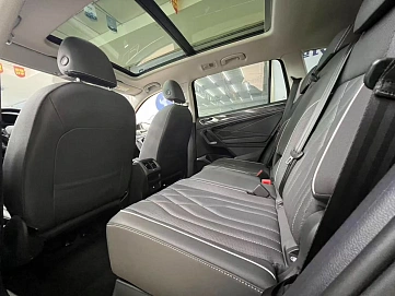 Volkswagen Tiguan, 2022г., передний привод, робот