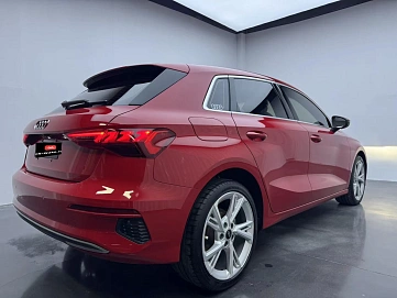 Audi A3, 2022г, передний привод, робот