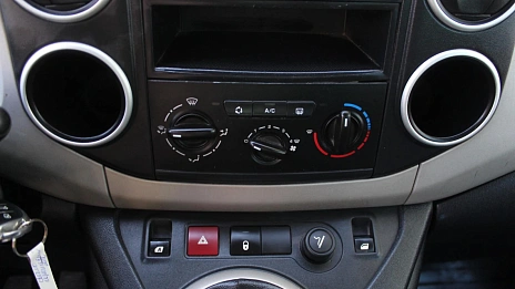 Peugeot Partner, 2012г., передний привод, механика