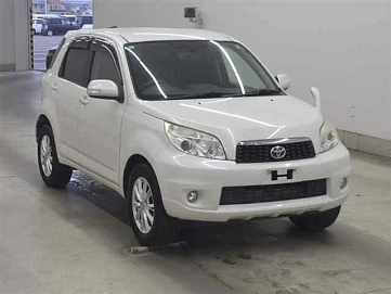Toyota Rush, 2012г., задний привод, автомат
