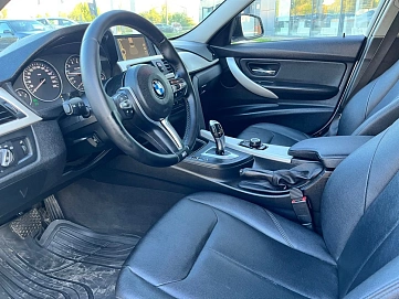 BMW 3 серии, 2013г., задний привод, автомат