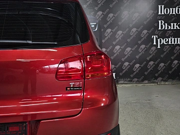 Volkswagen Tiguan, 2012г., передний привод, робот