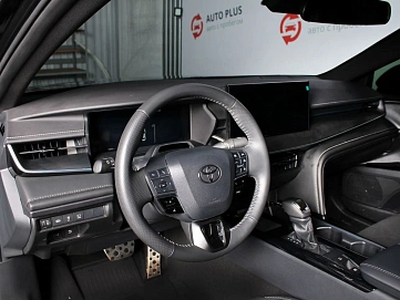 Toyota Camry, 2025г., передний привод, вариатор