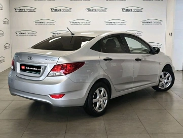 Hyundai Solaris, 2011г., передний привод, механика