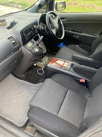 Toyota Wish, 2003г., передний привод, автомат