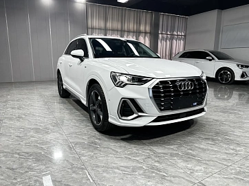 Audi Q3, 2023г., передний привод, робот