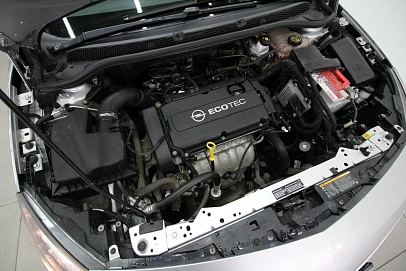 Opel Astra, 2012г., передний привод, механика