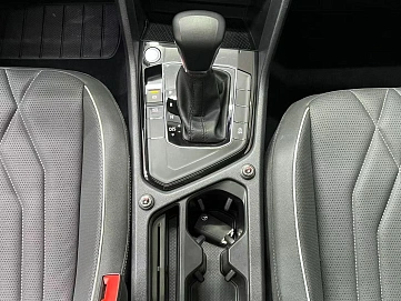Volkswagen Tiguan, 2022г., передний привод, робот