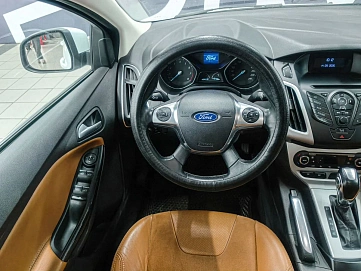 Ford Focus, 2012г., передний привод, робот