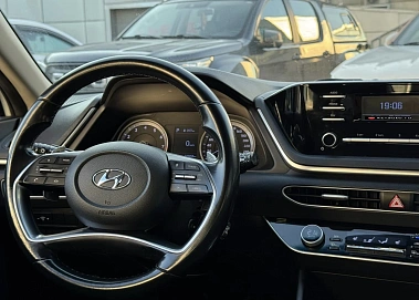 Hyundai Sonata, 2020г., передний привод, автомат