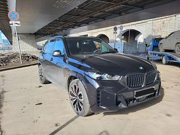 BMW X5, 2025г, полный привод, автомат