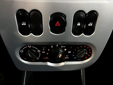 Renault Sandero, 2012г., передний привод, механика