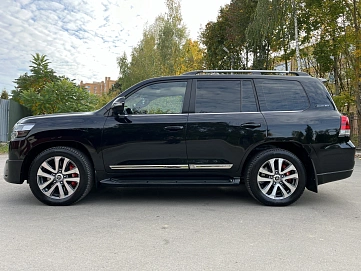 Toyota Land Cruiser, 2017г., полный привод, автомат