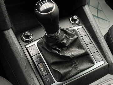 Volkswagen Amarok, 2010г., полный привод, механика