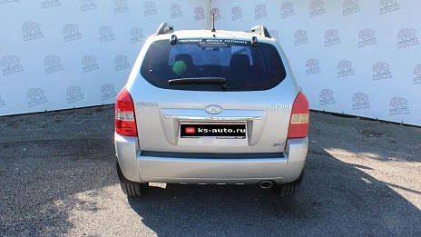 Hyundai Tucson, 2008г., передний привод, механика