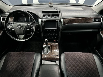Toyota Camry, 2017г., передний привод, автомат