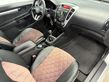 Kia Ceed, 2011г., передний привод, механика