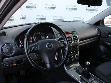 Mazda 6, 2006г., передний привод, механика