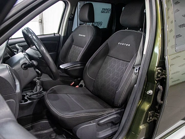Renault Duster, 2015г., полный привод, механика
