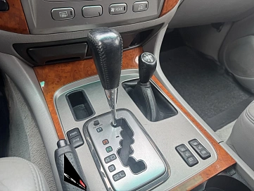 Toyota Land Cruiser, 2004г., передний привод, автомат